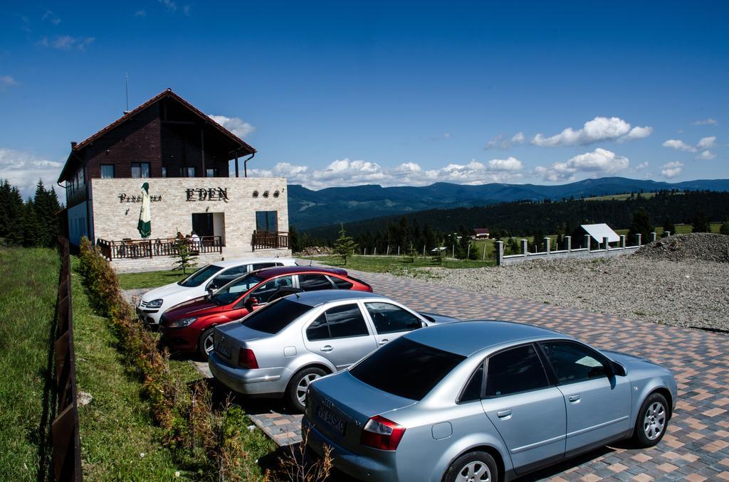 Pensiunea Agroturistica Eden Piatra Fantanele Exterior photo